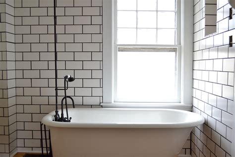 Things You Need To Know About Your Clawfoot Tub Shower The White