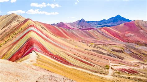 What 'Rainbow Mountain' in Peru really looks like