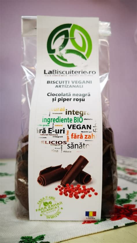 Biscuiti Vegani Fara Zahar Cu Ciocolata Neagra Si Piper Rosu G