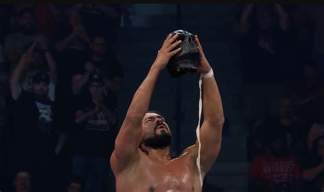 Andrade El Idolo Wins Back His Mask On AEW Collision