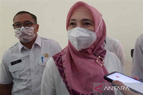 Ratusan Tenaga Kesehatan Disiagakan Di Jalur Mudik Cirebon ANTARA News