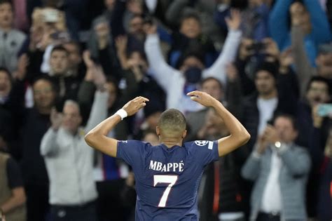 Kylian Mbappé ya es el máximo goleador del PSG en Champions League