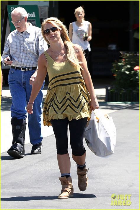 Photo Britney Spears Barnes Noble Babe 11 Photo 2853665 Just Jared Entertainment News