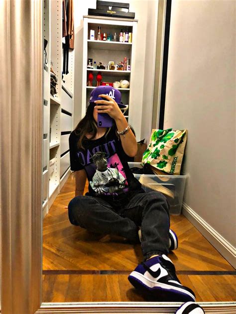 Black And Purple Outfit Ideas Purple Outfits La Cap Tupac Tee