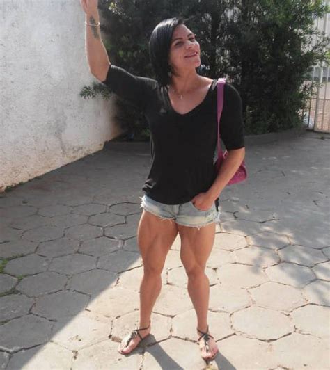 Girls That Could Kick Your Ass Hands Down 42 Pics Izispicy