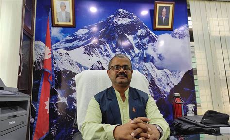 सरकारी कार्यालयमा राष्ट्रपति प्रधानमन्त्रीको फोटो नियम कि स्वाङ Nepal Press