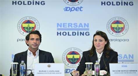 Fenerbahçe voleybol takımlarının forma kol yanı sponsoru Nersan Holding