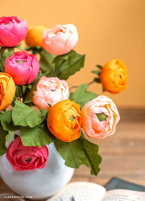 Video Tutorial Crepe Paper Ranunculus Flower Kit Lia Griffith