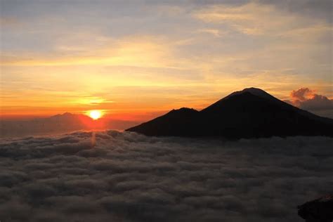 Spectacular Sunrise And Water Blessing Experience - BALI JUNGLE TREKKING | Best Hiking Tour Guide