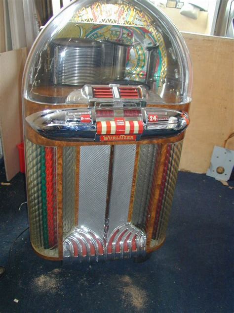 Jukebox Doctor Wurlitzer 1100