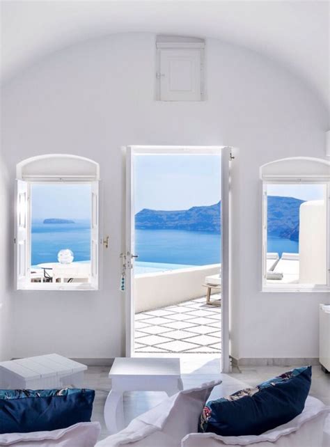 Santorini house | Cottage interiors, Beach cottage decor, Beach cottage ...