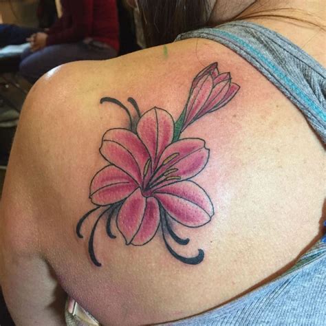 24 Symbolic Lily Tattoo Ideas