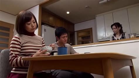 Anh chồng nghiện sex và cô vợ cuồng dâm