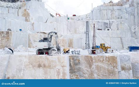 A Carrara marble quarry stock photo. Image of mountains - 43869188