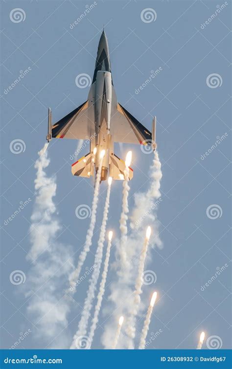 F16 Releasing Flares Stock Photos - Free & Royalty-Free Stock Photos ...