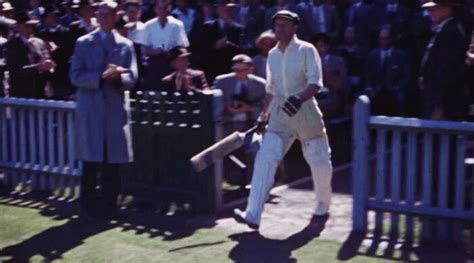 Watch unique colour footage of Don Bradman batting at the Sydney ...