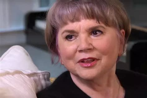 Linda Ronstadt Talks Parkinson's Disease, Her Legacy on CBS