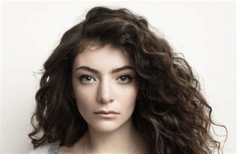 Lorde 2018 Wallpaperhd Music Wallpapers4k Wallpapersimages