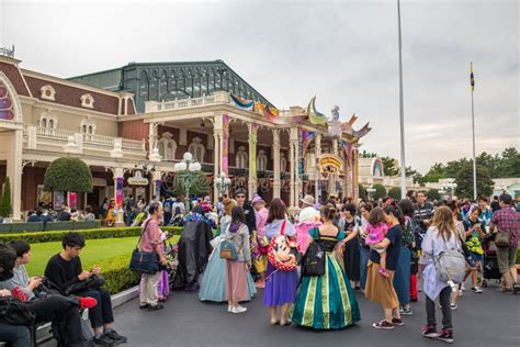 Tokyo Disneyland Resort in Japan. Editorial Image - Image of 1983 ...