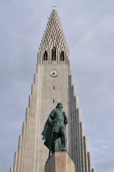 Leif Ericson Statue - Reykjavik