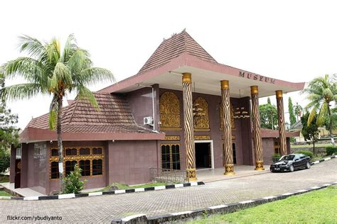 4 Tempat Wisata Museum Di Sumatera Selatan Yang Wajib Dikunjungi