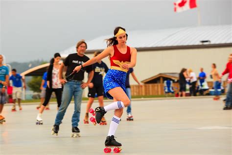 Pier 8 Rink Has Djs Playing Every Wednesday Friday And Saturday In The