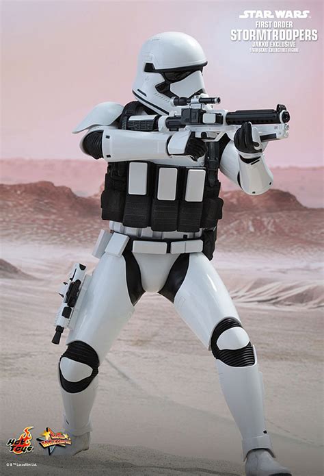 Hot Toys First Order Stormtrooper Jakku Exclusive