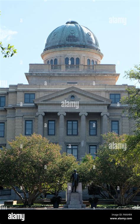 Academic Building At The Campus Of Texas Aandm University College