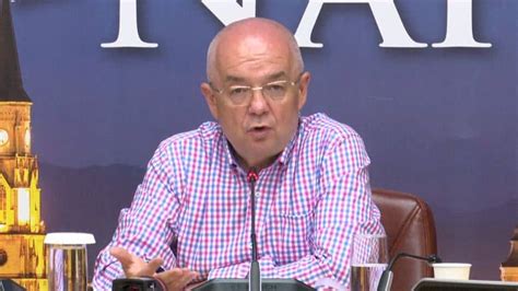 Emil Boc despre pasajul de la Tăietura Turcului CFR implementează