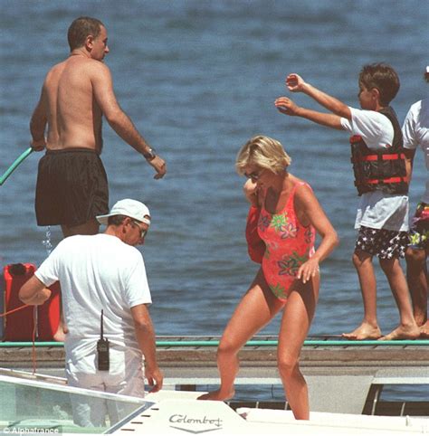 Dodi and Diana on holiday, April, 1997 - Princess Diana Photo (31963506 ...