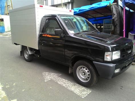 Isuzu Panther Pick Up