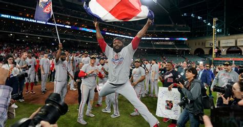 Los Nacionales De Washington Se Coronan Campeones De La Serie Mundial