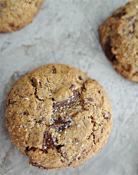 The Cooking Actress Paleo Chocolate Chunk Cookies