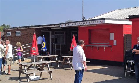 The Wycombe Wanderer Hemel Hempstead Town Vauxhall Road