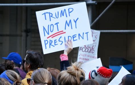 Thousands Of Protesters Across Us Say ‘not My President’ Ya Libnan