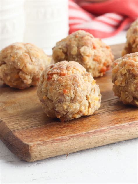 Classic Bisquick Sausage Balls Bubbapie