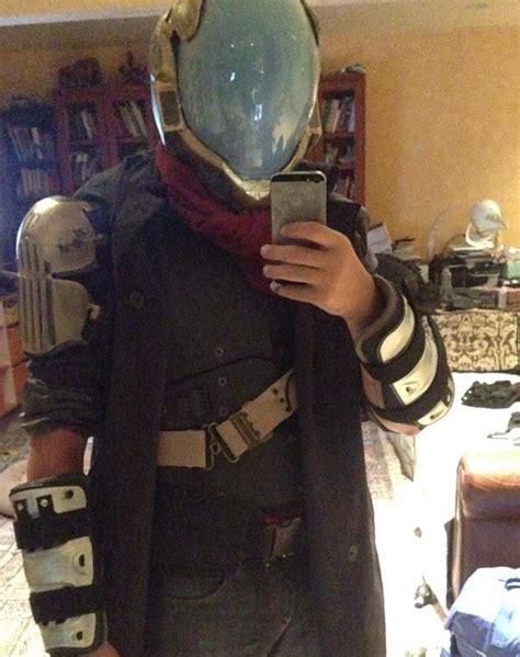 Destiny Warlock Cosplay Speed Build by SynTheHunter on DeviantArt