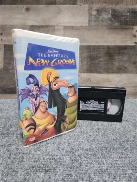 THE EMPEROR S NEW Groove VHS Tape 2001 Walt Disney Clamshell Case 4 69