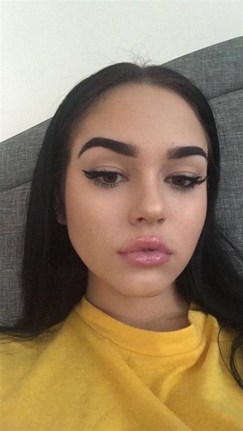 Grafika Maggie Lindemann And Gorgeous Beauty Girl Makeup Looks Celebrity Makeup