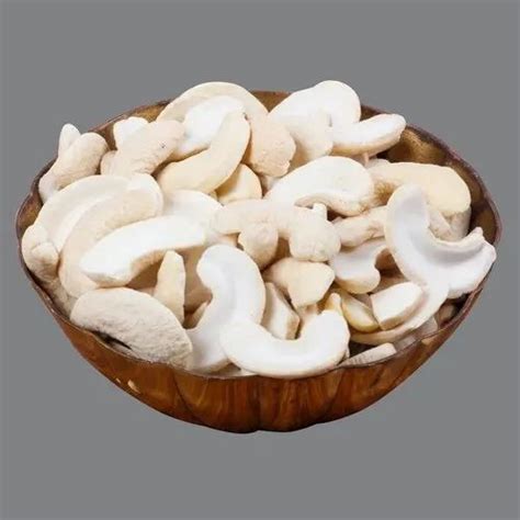 Raw Natural W210 Cashew Nut Packaging Size Loose At Rs 220 Kg In