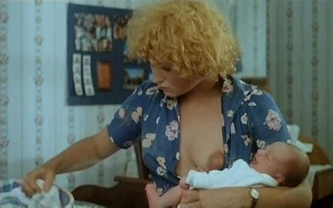 Naked Valérie Mairesse in One Sings the Other Doesn t