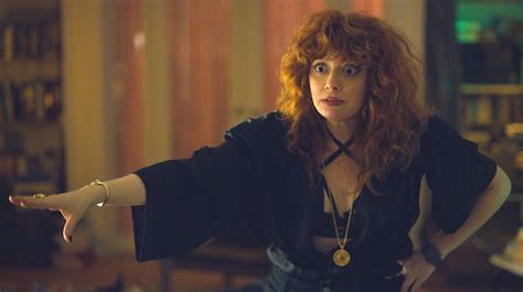 Russian Doll Season 1 Review Cultura