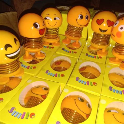 Jual Boneka Goyang Emoticon Led Emoticon Shopee Indonesia