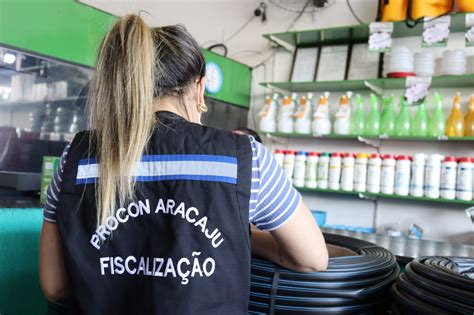 Procon Aracaju realiza fiscalizações em estabelecimentos que