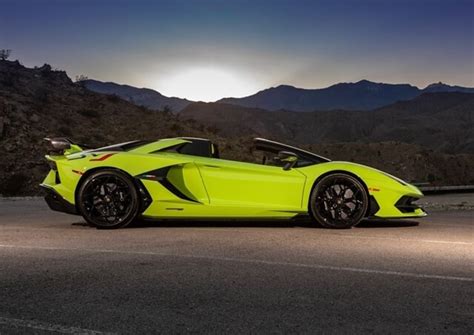 Arriba 83 Imagen Lamborghini Aventador Roadster Precio Abzlocalmx