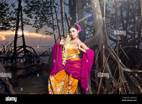 Portrait Of Malay Lady Stock Photo Alamy