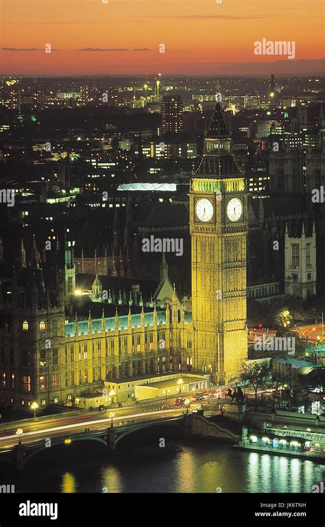 Großbritannien London Houses of Parliament Big Ben Beleuchtung