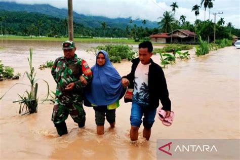 Ratusan Tni Dikerahkan Bantu Warga Terdampak Banjir Di Aceh Tenggara