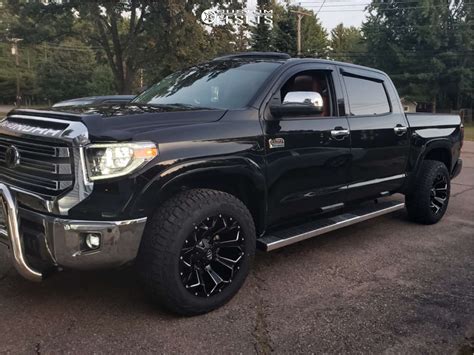 2018 Toyota Tundra With 20x10 18 Fuel Assault And 275 60R20 Falken