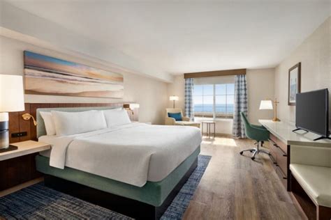 Hilton Garden Inn Carlsbad Beach Completes Renovation — LODGING